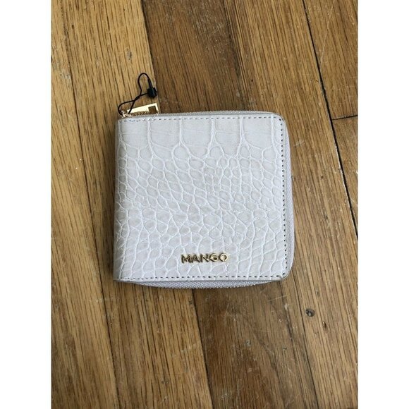 Mango Wallet Beige Color Zip Around Women - Picture 1 of 3